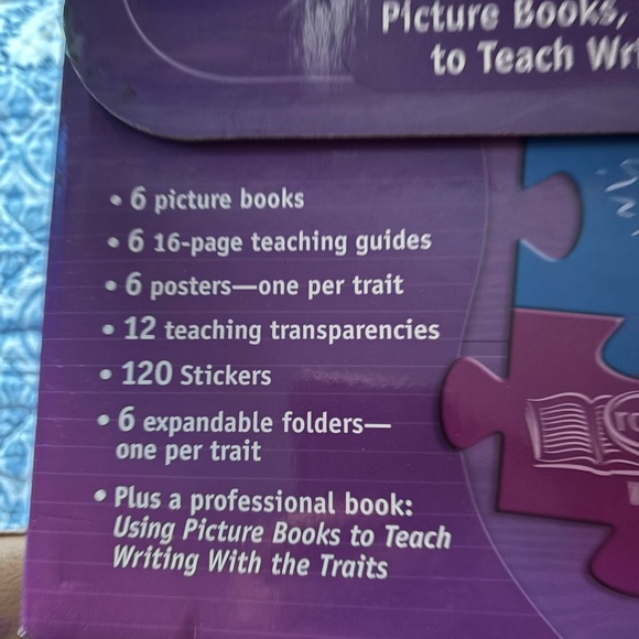Scholastic Trait Crate Kit Teaching 6 Traits of Writing inc. lessons/guide Gr 5 - Picture 5 of 12
